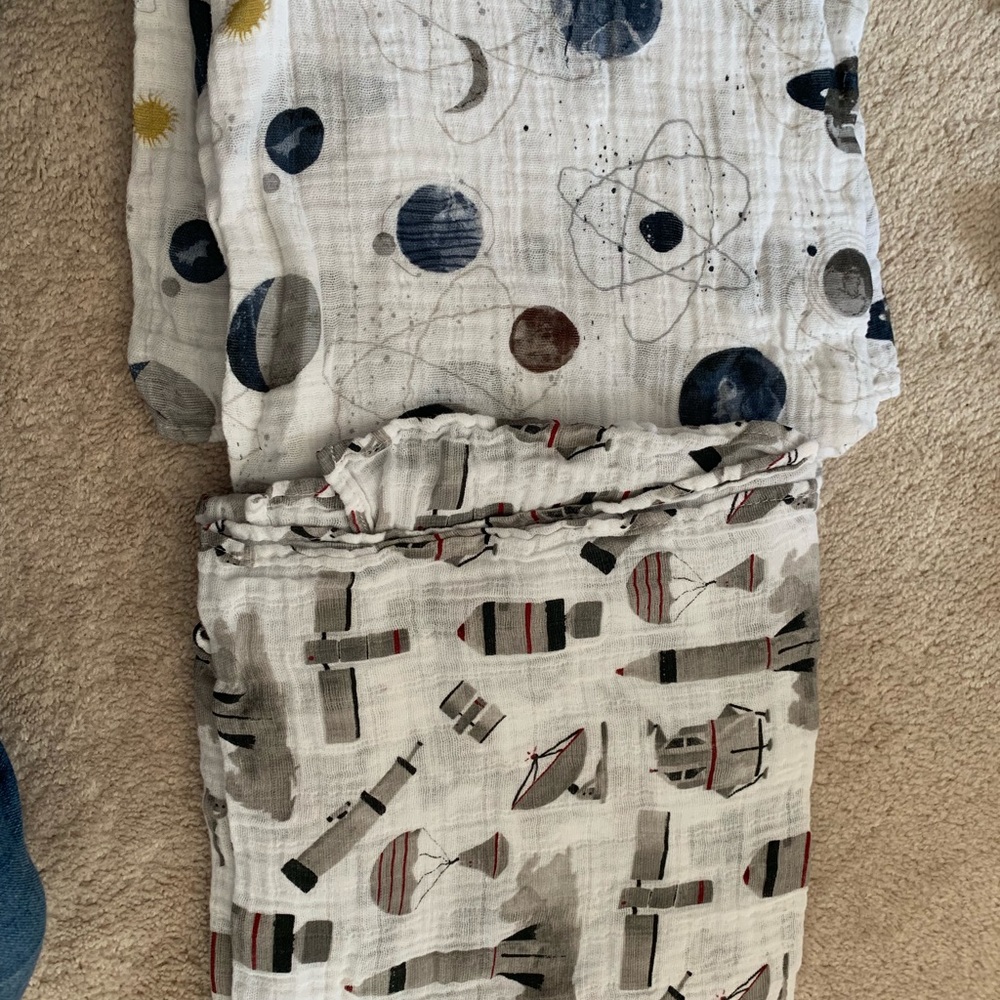 2 Little Unicorn swaddles